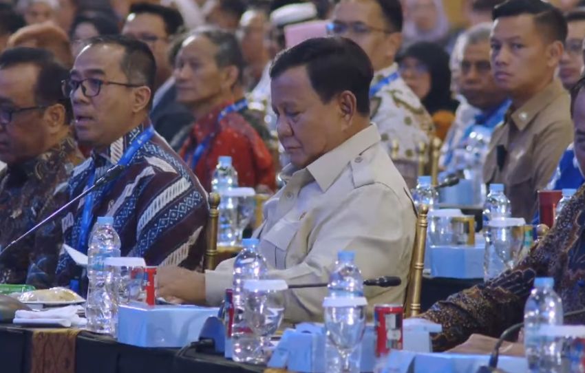 Prabowo Ingatkan Bahaya AI: Bisa Menjadi Repot bagi Manusia