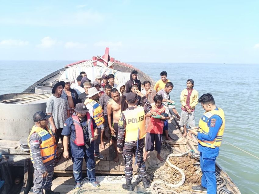 KM Mitra Jaya Tenggelam di Perairan Asahan: 21 Awak Selamat, 2 Masih Hilang