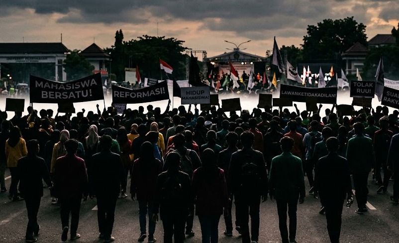 Bundaran HI Jadi Pusat Demo Hari Ini, Ini Isi Tuntutan 11+9 Mahasiswa!