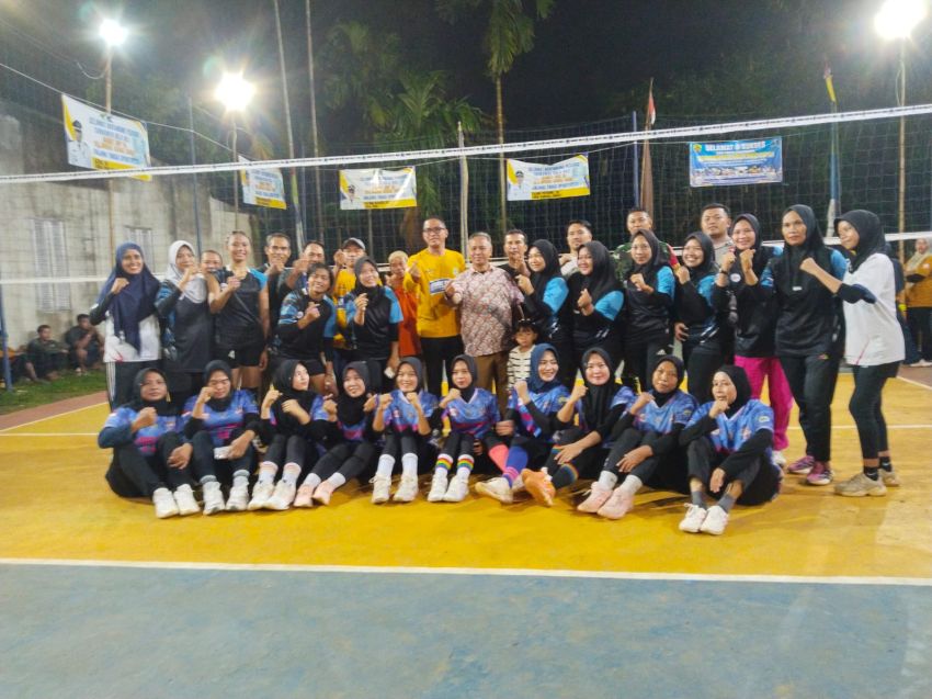 Tim B Parit Culum I Juarai Kategori Putri Liga Camat Cup Bola Voli Sabak Barat, Tekuk Talang Babat A 3-0