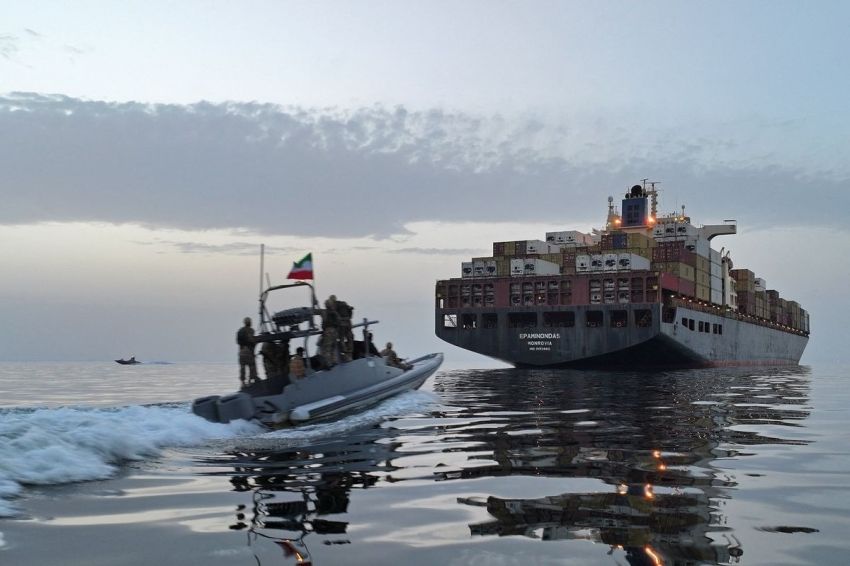 Iran Kembali Guncang Jalur Minyak Dunia, Klaim Tutup Selat Hormuz Langsung Dibantah AS