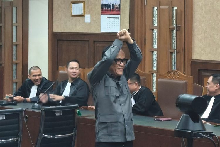 Eks Wamenaker Noel Divonis 4,5 Tahun Penjara dalam Kasus Sertifikasi K3
