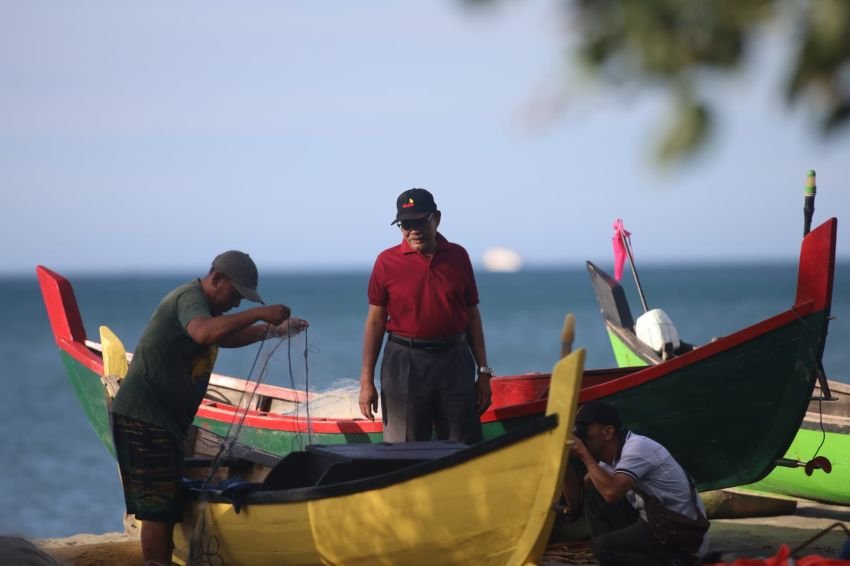 Rutinitas Pagi Nelayan Lam Awe Aceh Besar, Ombak, Ikan Segar, dan Rezeki di Tepi Pantai