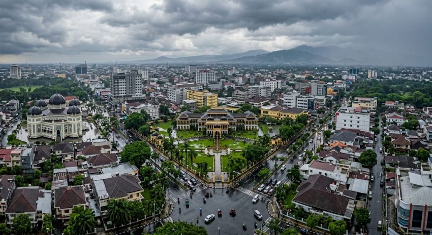 Prakiraan Cuaca Sumut Hari Ini, Medan Diguyur Hujan Ringan, Pakpak Bharat Waspada Hujan Sedang