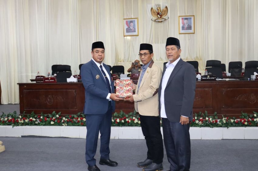 DPRD Batu Bara Gelar Paripurna Penyampaian Ranperda Pertanggungjawaban APBD 2025, Pemkab Kembali Raih Opini WTP