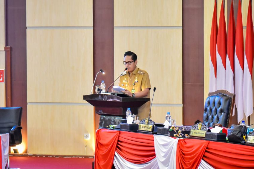 Rico Waas Sampaikan Ranperda LPJ APBD 2025 di DPRD Medan: Ekonomi Tumbuh 5,10 Persen, Inflasi Terkendali di 4,36 Persen