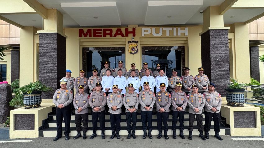 Karorena Polda Aceh Resmi Lepas Jabatan, Kapolda Sampaikan Pesan Menyentuh Jelang Purna Tugas