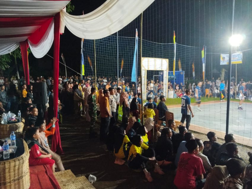 Ribuan Warga Padati Liga Camat Cup Muarasabak Barat, Atmosfer Voli Memanas