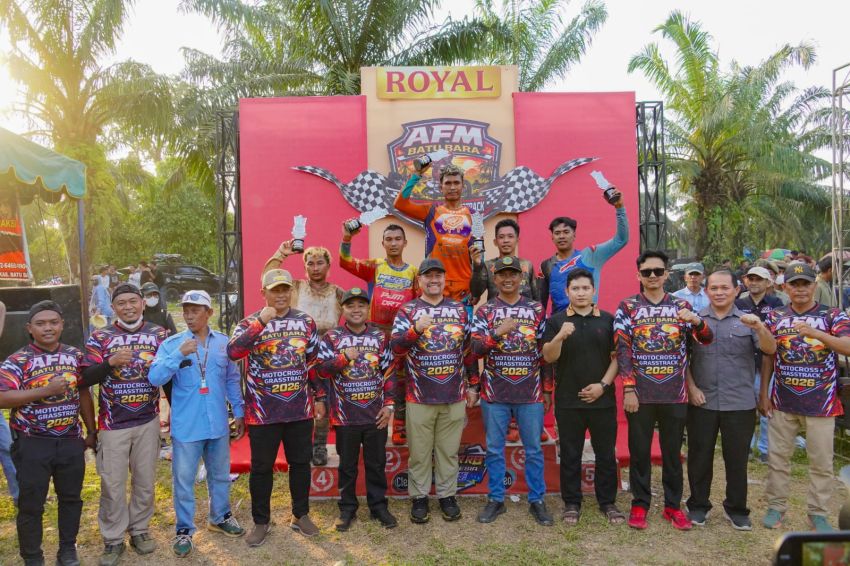 Resmi Tutup AFM Batu Bara Motocross & Grasstrack 2026, Bupati Baharuddin Apresiasi Sportivitas