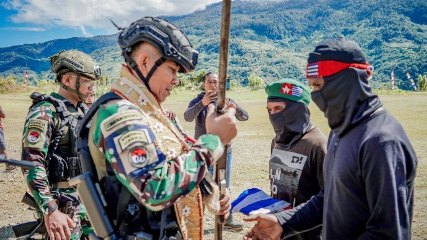 8 Eks Anggota TPNPB-OPM di Papua Pegunungan Nyatakan Setia ke Indonesia, Serahkan Senjata