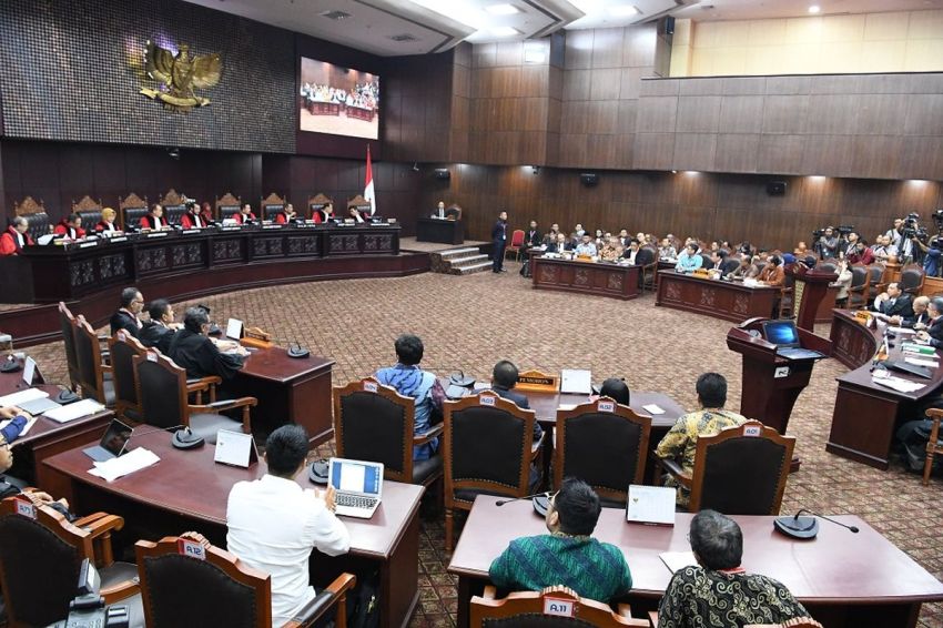 MK Kabulkan Pencabutan Gugatan UU Polri, Status Kepolisian Tetap di Bawah Presiden