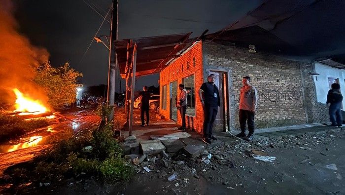 Polrestabes Medan Gerebek Jermal, Bangunan Diduga Barak Narkoba Modus Baru Ditertibkan