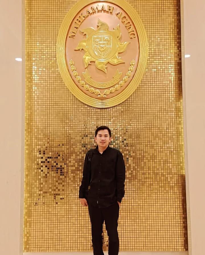 Populisme Politik dan Rasionalitas Ekonomi: Dilema Kebijakan di Indonesia.