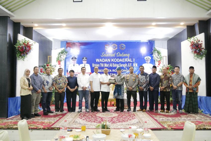 Wali Kota Mahyaruddin Salim Sambut Kunker Wadan Kodaeral I Brigjen TNI Mar Ali Bahar Saragih di Kota Tanjungbalai