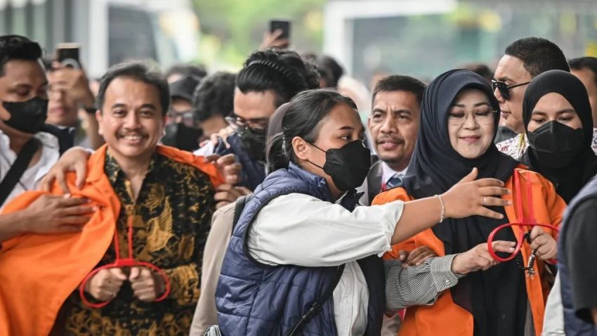 Kasus Ijazah Jokowi Masuk Babak Sidang, IPW Tantang Jaksa Buktikan Dakwaan terhadap Roy Suryo dan Dokter Tifa