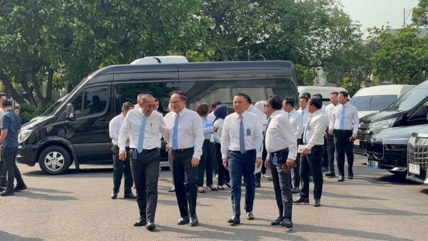 Prabowo Kumpulkan Bos Bank BUMN dan Airlangga di Istana, Isyarat Kebijakan Baru Ekonomi?