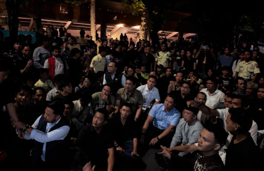 Ketegangan di UGM Berakhir dengan Dialog Lesehan: Budiman Sudjatmiko, Nusron Wahid, dan Sudaryono Buka Suara