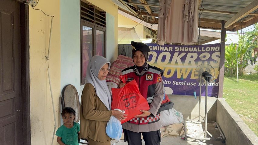Ditsamapta Polda Aceh Salurkan Sembako ke Warga Kurang Mampu Lewat Program Jumat Berkah