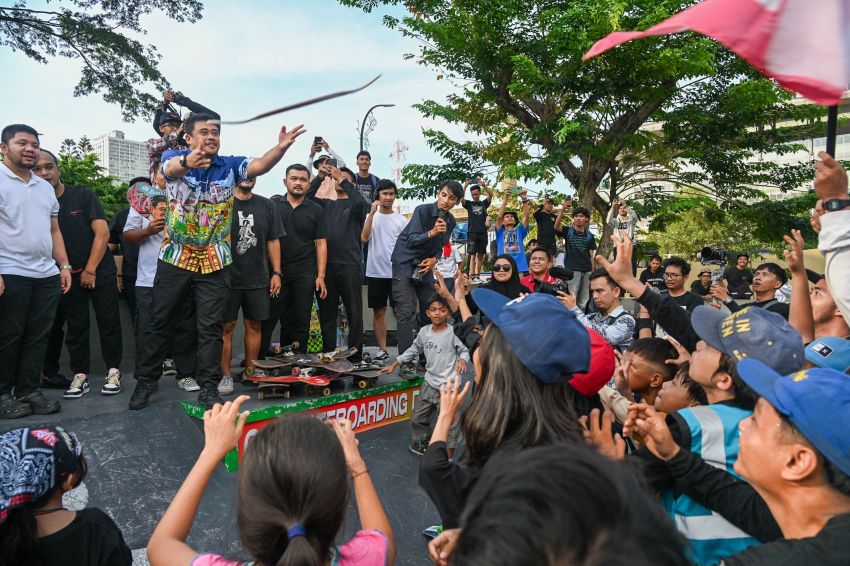 Dari Lapangan Merdeka, Bobby Nasution Dorong Kebangkitan Skateboarding Sumut