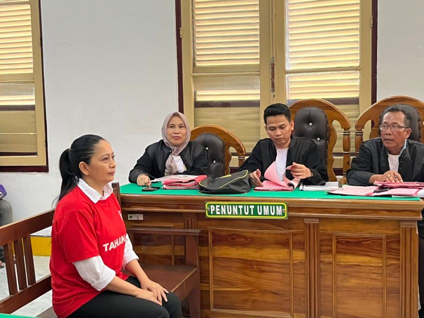 Janji Liburan Tiga Hari, Mobil Rental Malah Digadaikan: Wanita di Medan Diadili