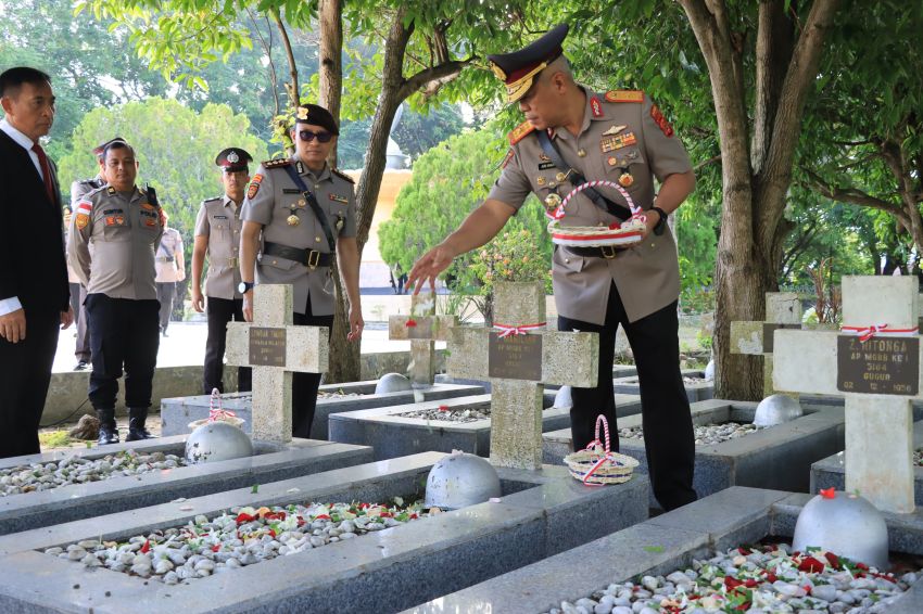 Wakapolda Aceh Pimpin Ziarah ke Makam Pahlawan, Kenang Jasa Pejuang Jelang Hari Bhayangkara ke-80
