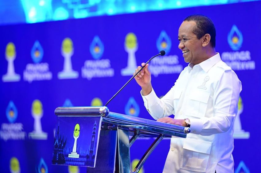 Bahlil Bidik Indonesia Bebas Desa Gelap pada 2029, Lebih dari 10 Ribu Titik Masih Tanpa Listrik
