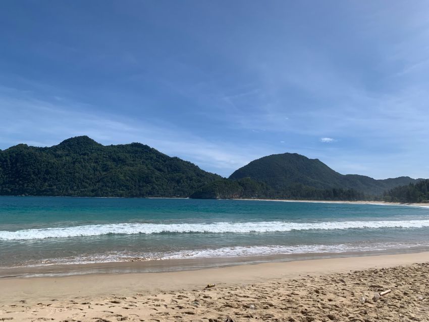 Pantai Lam Puuk Aceh Besar Makin Diburu Wisatawan, Sunset Indah dan Ikan Bakar Jadi Andalan