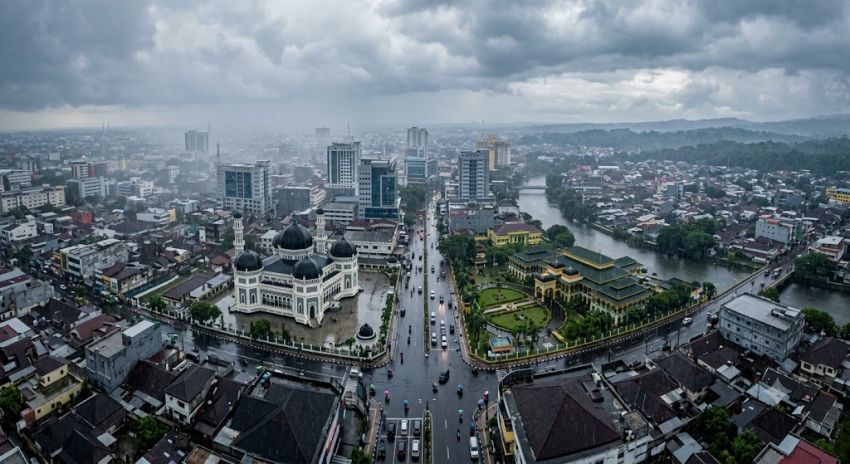 Sebagian Besar Wilayah Sumut Diguyur Hujan Ringan Hari Ini, Medan-Binjai Diminta Waspada