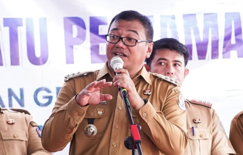 Tuai Pro-Kontra! Warga Keluhkan Jalan Rusak, Bupati Deli Serdang: Masyarakat Bayar Pajak atau Tidak? Uang Pemerintah dari Mana?