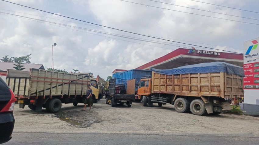 Kenapa Solar Subsidi Sulit Didapat? Pertamina Ungkap Penyebab Antrean Mengular di SPBU Sumatera