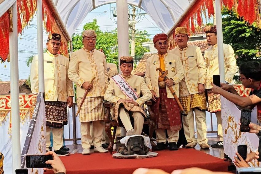 Komarudin Respons Ritual Jokowi Injak Kepala Kerbau: Bukan Banteng, Jadi Tak Masalah