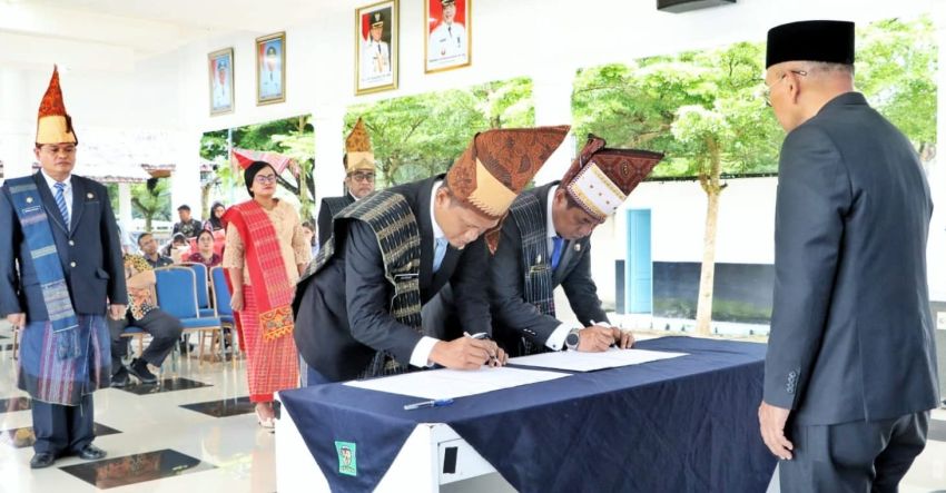 Lima Pejabat Tinggi Pratama Pemkab Simalungun Dilantik, Bupati Minta Birokrasi Semakin Profesional