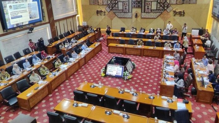 DPR Soroti WTP BGN Era Dadan, Pertanyakan Serapan Anggaran dan Catatan Keuangan