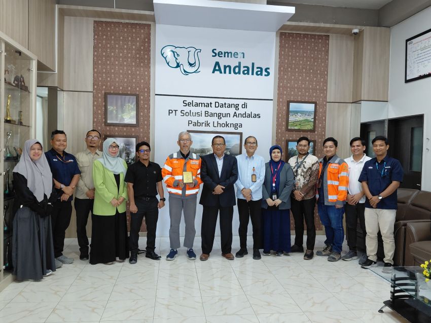 UNMUHA dan PT Solusi Bangun Andalas Teken MoU, Perkuat Sinergi Dunia Kampus dan Industri