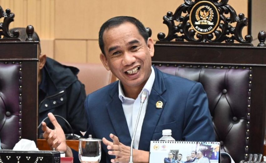 Komisi III DPR Tegaskan Penetapan Tersangka Febrie Adriansyah Tak Perlu Izin Presiden