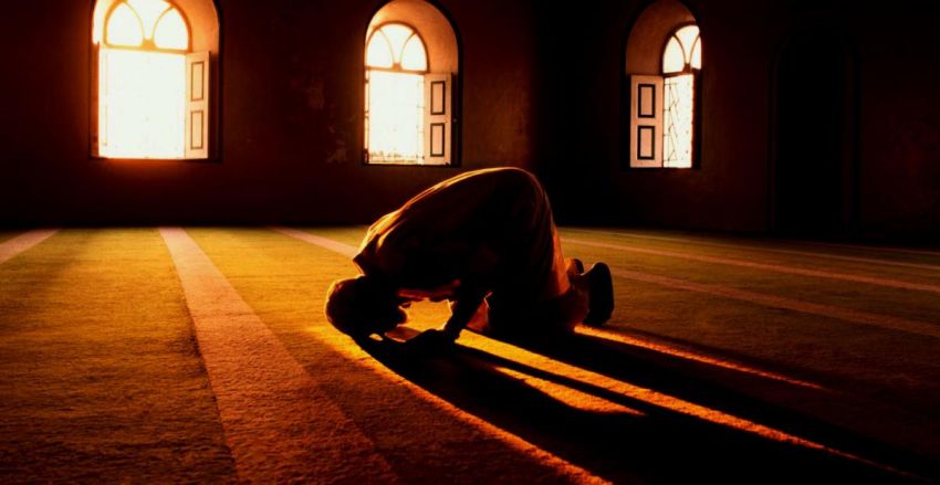 8 Cara Rasulullah SAW Menjaga Kekhusyukan Salat, Muslim Perlu Meneladaninya