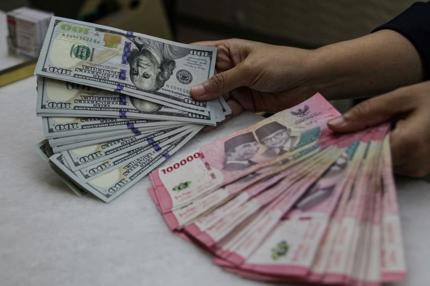 Nilai Tukar Rupiah Ditutup Menguat di Tengah Ketidakpastian Global