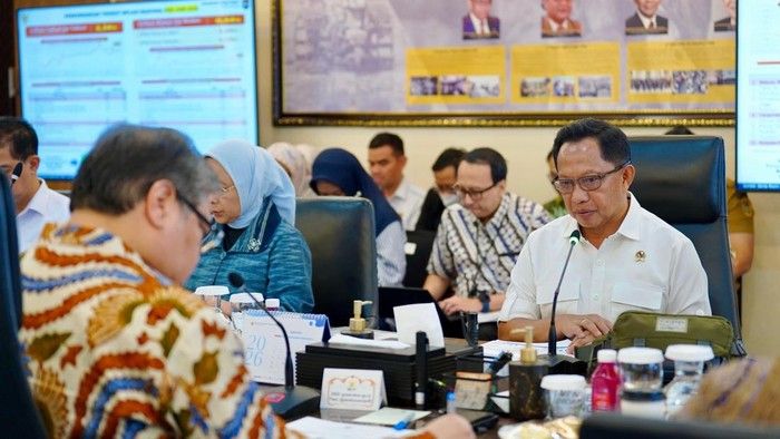 Inflasi RI Terkendali, Tito Siapkan Jurus Jaga Harga Pangan dan Pasokan Daerah