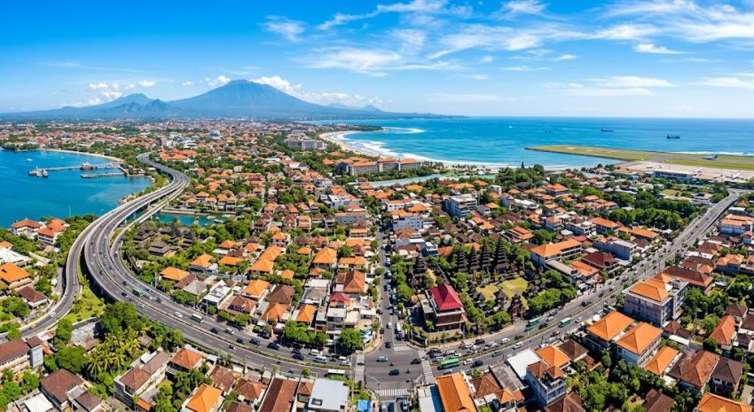 Cuaca Bali Hari Ini Didominasi Hujan Ringan, Denpasar hingga Buleleng Berpotensi Cerah