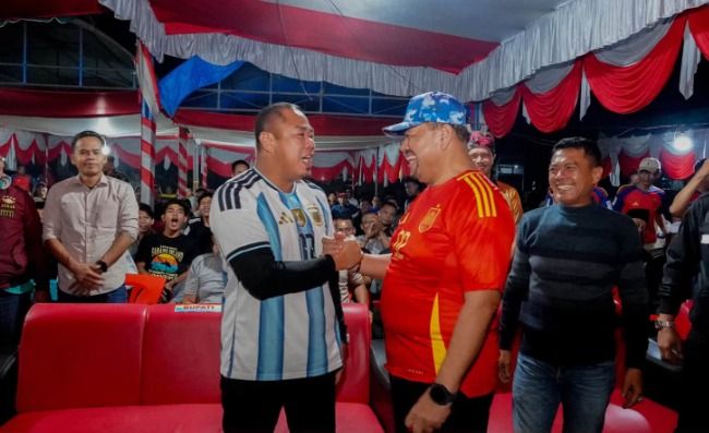 Meriah! Bupati Baharuddin Siagian Nobar Final Piala Dunia 2026 Bersama Ribuan Warga Batu Bara