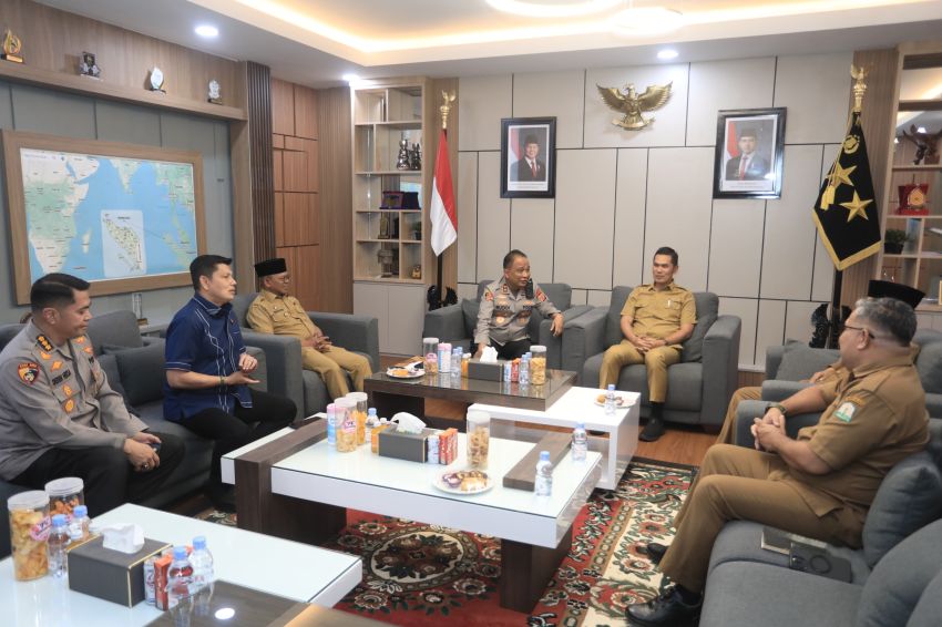 Jalankan Amanah Mualem, Sekda Aceh Temui Kapolda Perkuat Sinergi Bangun Aceh