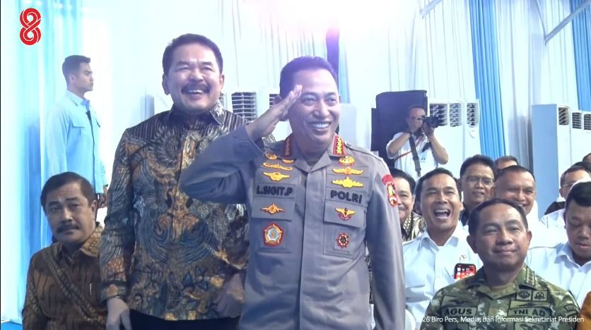 Prabowo Guyon ke Kapolri dan Jaksa Agung: "Selalu Berdekatan"