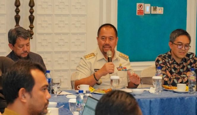 Bupati Batu Bara Pimpin Rapat Lanjutan Proyek Penerangan Jalan, Target 6.000 Titik APJ Terpasang