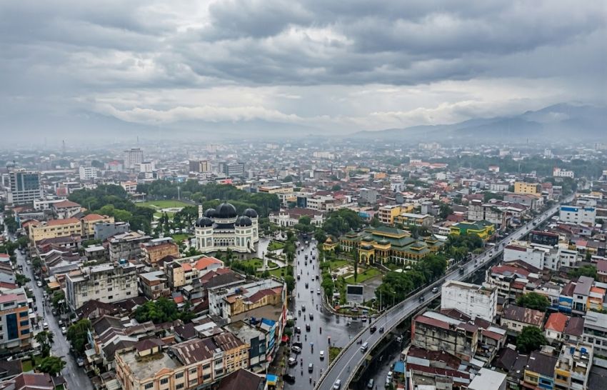 Cuaca Sumut Hari Ini 24 Juli: Mayoritas Wilayah Berpotensi Diguyur Hujan, Medan hingga Binjai Hujan Sedang