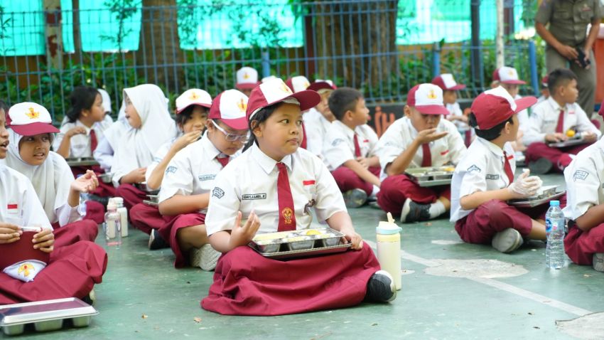Karut-marut MBG hingga Putusan MK: Menanti Langkah Konkret Presiden