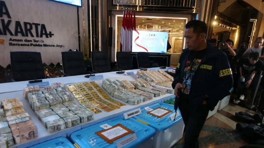 Polda Metro Pastikan Emas 74 Kg dan Dolar AS Barang Bukti Korupsi Asli