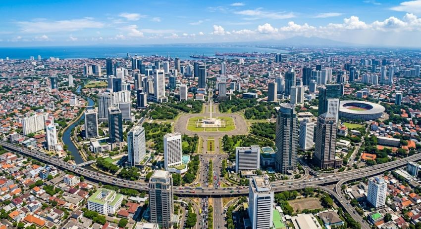 Prakiraan Cuaca DKI Jakarta Hari Ini: Jakarta Selatan Berpotensi Hujan Ringan, Wilayah Lain Cerah