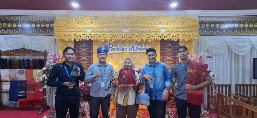 Sepatu Bunut dan Kerupuk Kulit Pisang Jadi Magnet PRSU 2026, UMKM Asahan Curi Perhatian Pengunjung