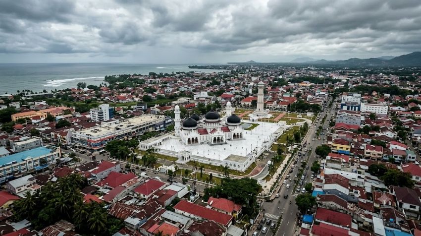 Prakiraan Cuaca Aceh Hari Ini Didominasi Berawan, Suhu Tertinggi Capai 33 Derajat Celsius