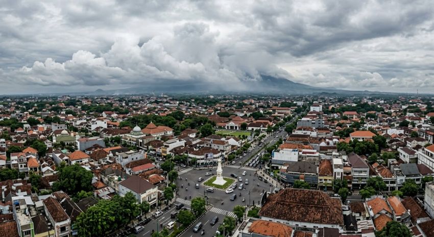 Cuaca DIY Hari Ini: Seluruh Wilayah Diprakirakan Berawan, Suhu Capai 32 Derajat Celsius